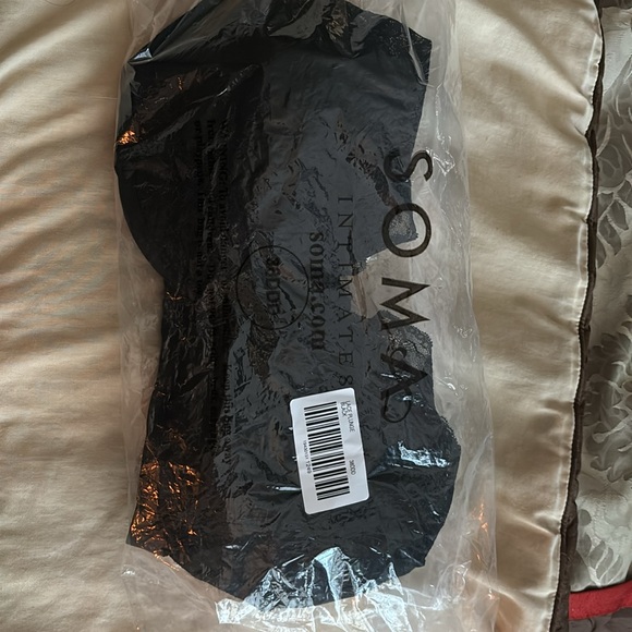 NWT SOMA black lightest lift lace plunge bra, 38DDD - Picture 5 of 5